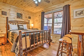 Interior - 'serenity Cabin' w/ Furnished Deck (Mineral Bluff)