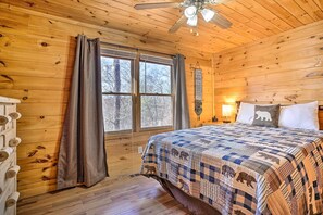 House (2 Bedrooms) | Interior - 'serenity Cabin' w/ Furnished Deck (Mineral Bluff)