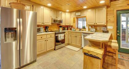 Riverfront Helen Cabin w/ Hot Tub & Deck!