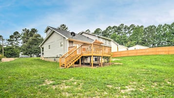 House (5 Bedrooms) | Interior