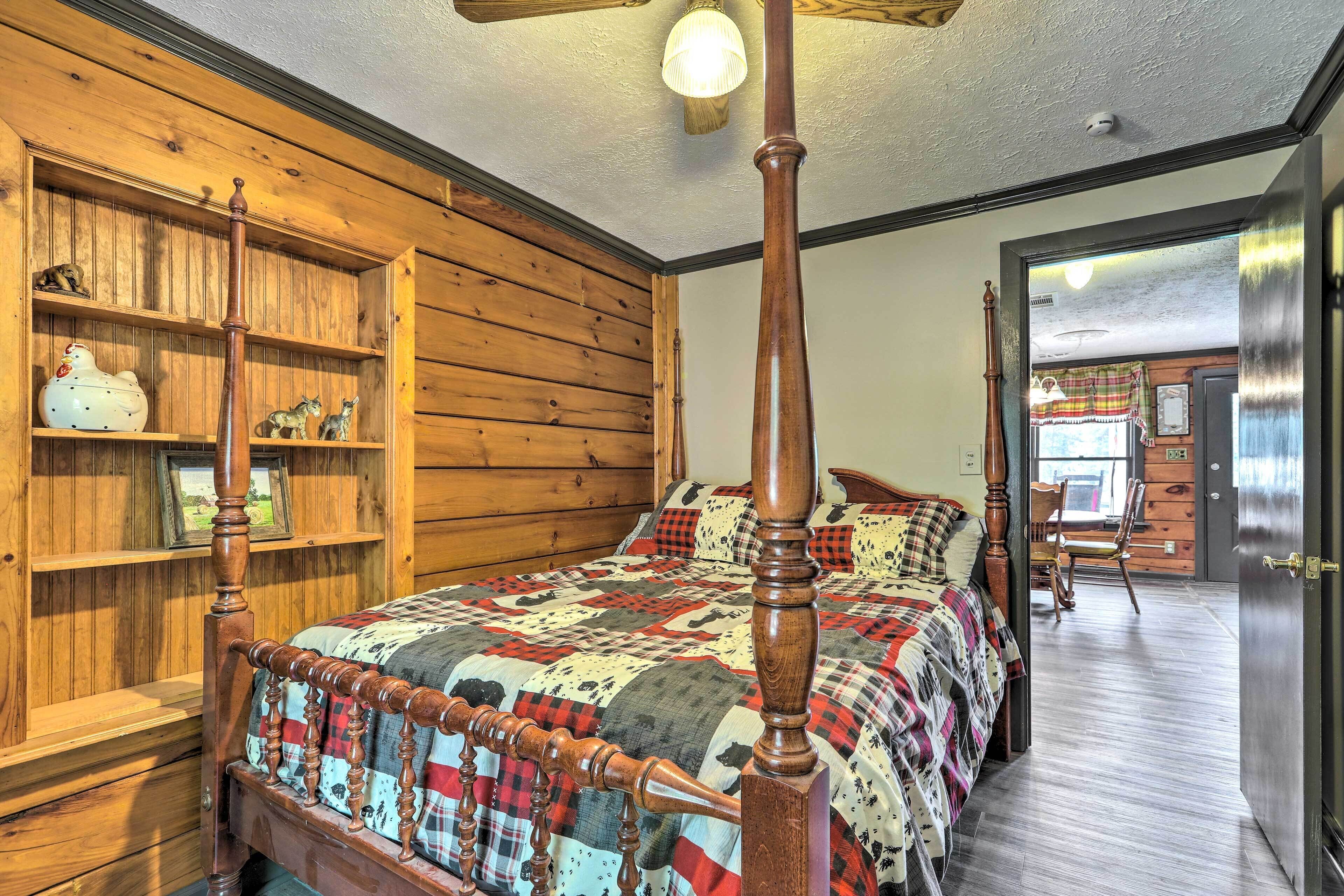 House (3 Bedrooms) | Interior