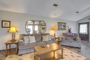 House (3 Bedrooms) | Interior - Buckhead Cabin w/ Fireplaces & Private Pool! (Buckhead)