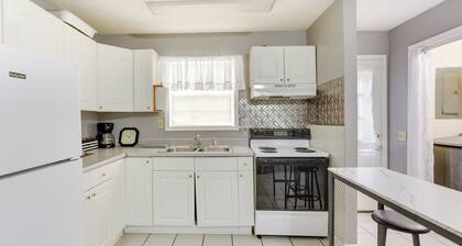 Dawsonville Apartment w/ Covered Patio!