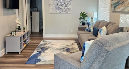 Walk to Beach: Hampton Home w/ Grill!