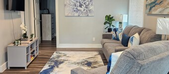 Walk to Beach: Hampton Home w/ Grill!