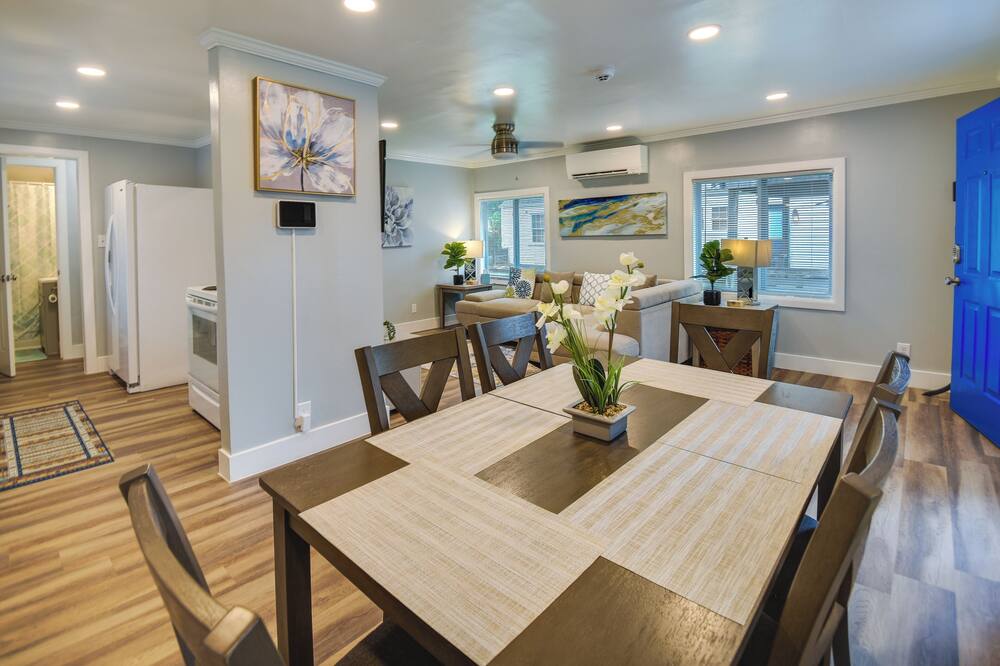 Walk to Beach: Hampton Home w/ Grill! - Hampton Roads, VA