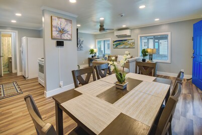 Walk to Beach: Hampton Home w/ Grill!
