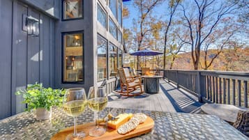 Rumah (3 Bedrooms) | Bagian depan properti