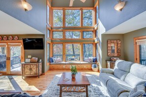 Interior - Fish, Hike & Swim: Lake Burton Retreat w/ Hot Tub! (Clayton)