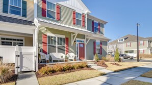 Apartment (3 Bedrooms) | Interior - Hampton Condo: By Convention Center & Coliseum! (Hampton)