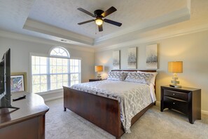 House (5 Bedrooms) | Interior - Spacious Georgia Home w/ Deck, Grills & Fireplace! (Riverdale)