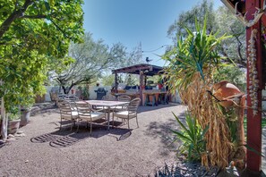 House (2 Bedrooms) | Interior - 5 Mi to Dtwn: Tuscon Escape w/ Yard & Patio! (Tucson)