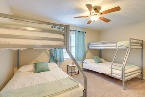 House (3 Bedrooms) | 3 bedrooms, iron/ironing board, bed sheets