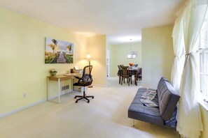 Interior - Charming Lithia Springs Home: 16 Mi to Atlanta! (Lithia Springs)