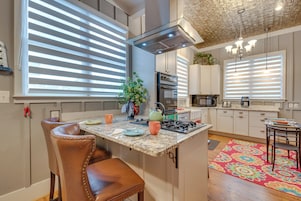 Cottage (2 Bedrooms) | Interior