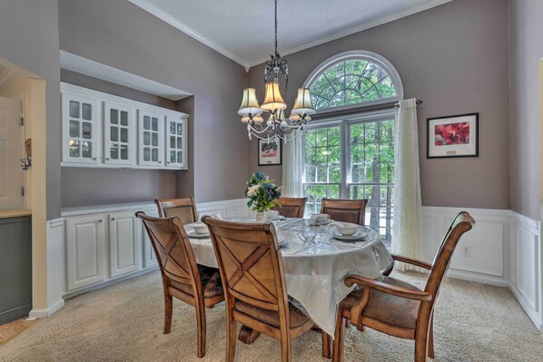 House (3 Bedrooms) | Interior