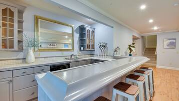 House (Multiple Bedrooms) | Interior