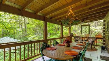 House (4 Bedrooms) | Front of property