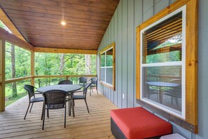 Cottage (2 Bedrooms) | Interior - Blue Ridge Mountainside Cottage w/ Fire Pit! (Epworth)