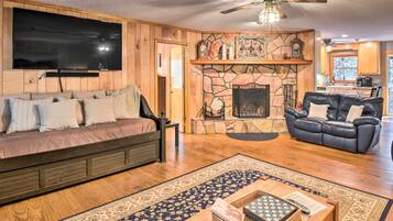 Cottage (2 Bedrooms) | Interior