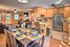 Cottage (2 Bedrooms) | Interior - Secluded 'lavinder Laurel Leaf Cottage' Near Creek (Lakemont)