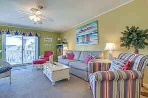Apartment (3 Bedrooms) | Interior - Surfside Beach Condo: Ocean View + Shared Pool! (Surfside Beach)