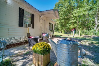 Sylvan Cabin on 73 Acres - Pond On-site!