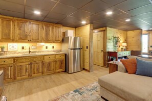 House (4 Bedrooms) | Interior - Blue Ridge Vacation Rental w/ Deck & Game Room! (Epworth)