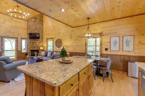 Interior - Blue Ridge Vacation Rental w/ Deck & Game Room! (Epworth)