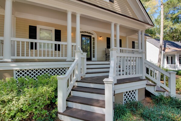 Cottage (4 Bedrooms) | Interior - Stunning Lake Oconee Retreat w/ Pool Access! (Eatonton)