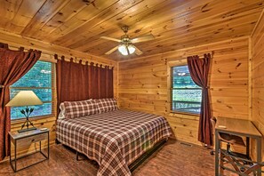House (4 Bedrooms) | Interior - Cozy 'sunset View' Cabin w/ Game Room & Mtn Views! (Ellijay)
