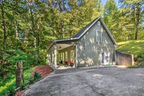Exterior - Cute Dahlonega Home 8 Mi to Chestatee River! (Dahlonega)