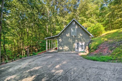 Cute Dahlonega Home 8 Mi to Chestatee River!
