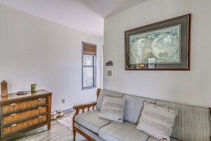 Apartment (0 Bedroom) | Interior