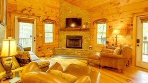 House (2 Bedrooms) | Interior - On Fightingtown Creek: Forested Mccaysville Cabin! (McCaysville)
