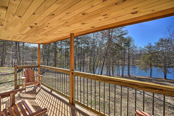 House (3 Bedrooms) | Interior - Lakefront Cabin w/ Deck, Fire Pit in Trenton! (Trenton)