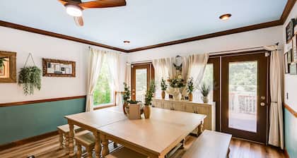 Home on 7 Acres: Hike On-site + 9 Mi to Nashville