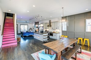 House (3 Bedrooms) | Interior