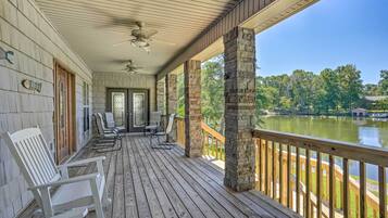 House (5 Bedrooms) | Interior