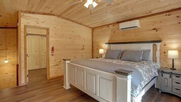 House (1 Bedroom) | Interior