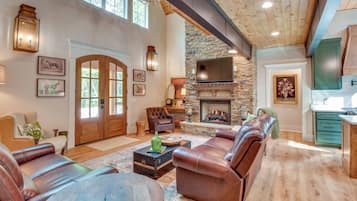 House (4 Bedrooms) | Interior