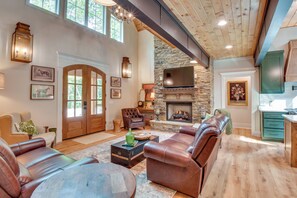 House (4 Bedrooms) | Interior - Luxurious Clarkesville Cabin w/ Decks & Fire Pit (Clarkesville)