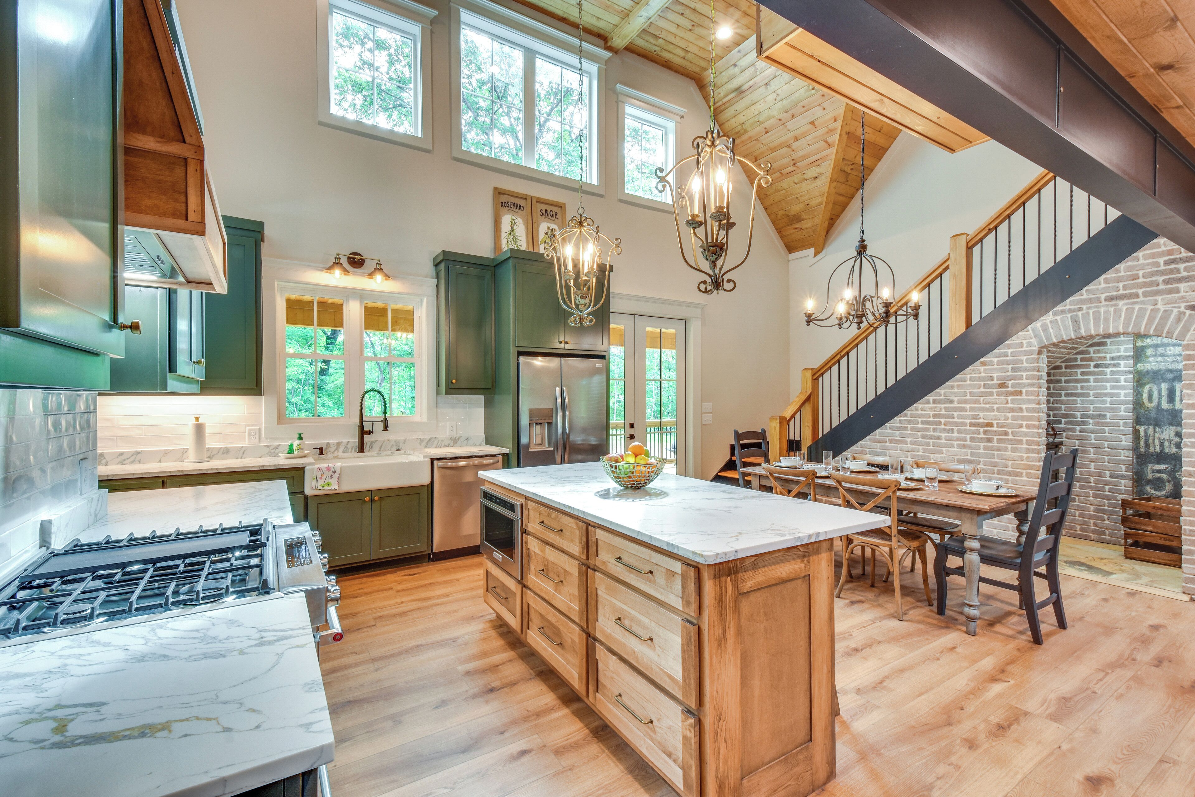 House (4 Bedrooms) | Interior