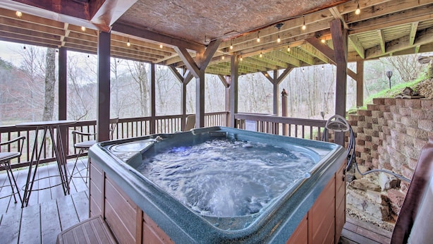 Bathtub spa outdoor
