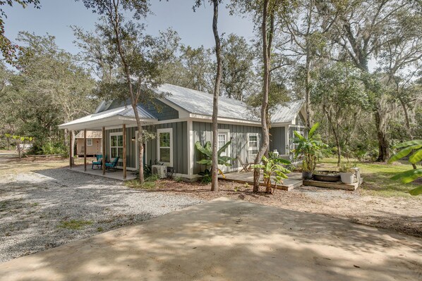 House (3 Bedrooms) | Front of property