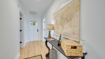 Cottage (3 Bedrooms) | Interior