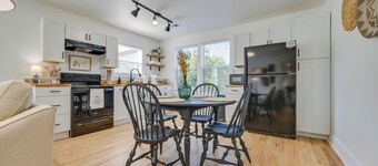 Modern Milledgeville Getaway: Walk to Downtown!