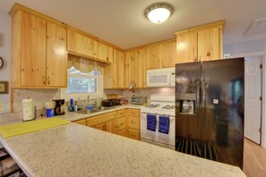 House (2 Bedrooms) | Interior