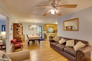 House (2 Bedrooms) | Interior - Peaceful Lake Hartwell Hideaway w/ Boat Dock! (Martin)