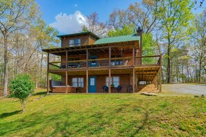 Exterior - Mnt View Cabin w/ Hot Tub Near Golf & Fishing (Mineral Bluff)